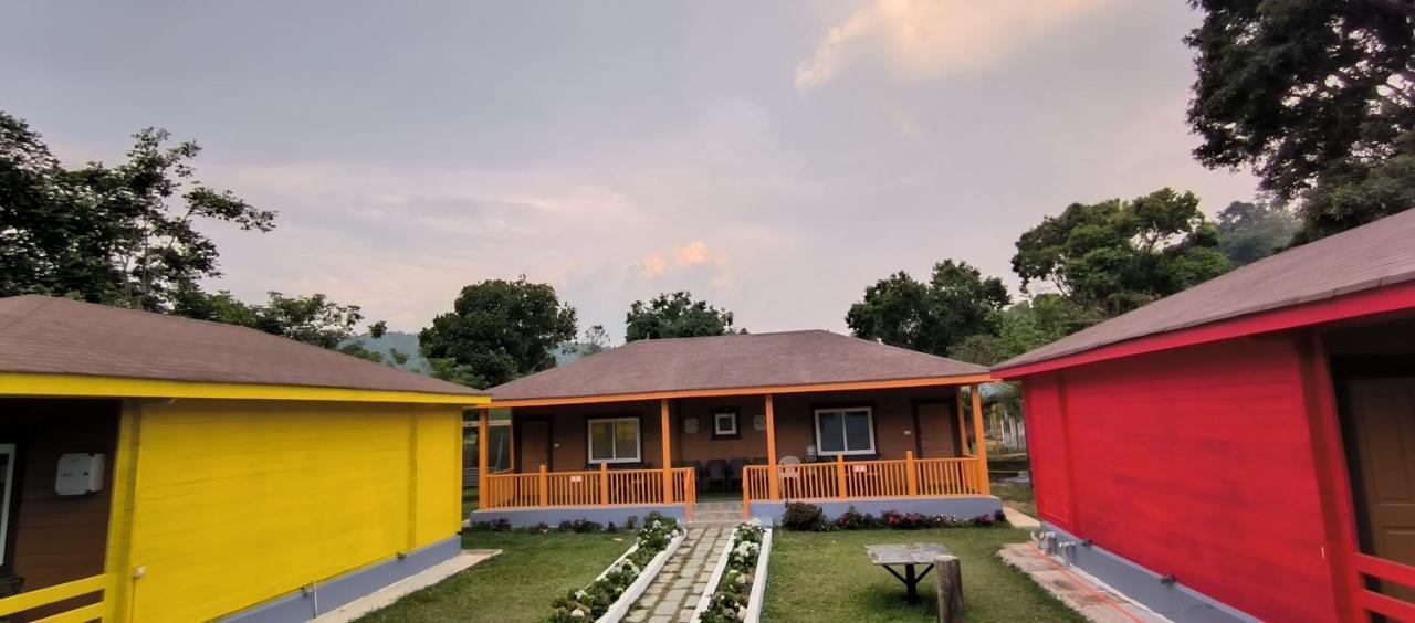 קוטאגירי The Laughing Woods Ac Resort מראה חיצוני תמונה